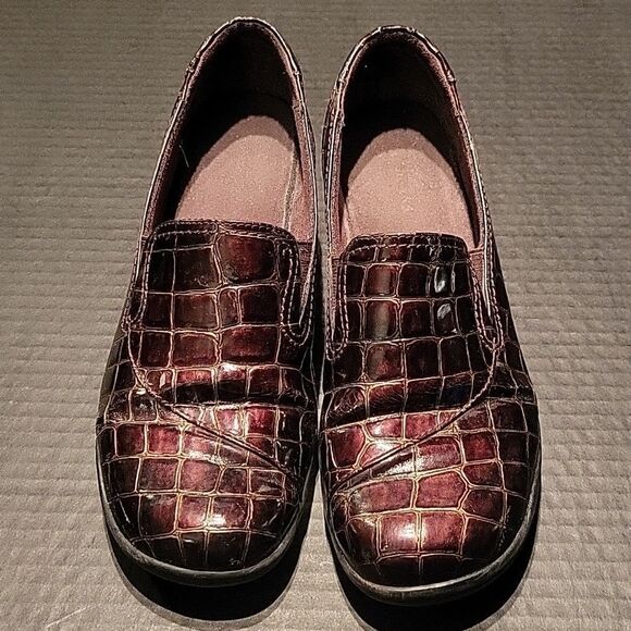 Clarks Loafers  - Picture 1 of 7